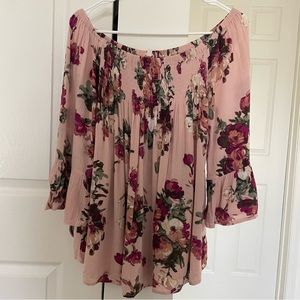 En Creme Romantic Off Shoulder Floral Pink Flowy Top